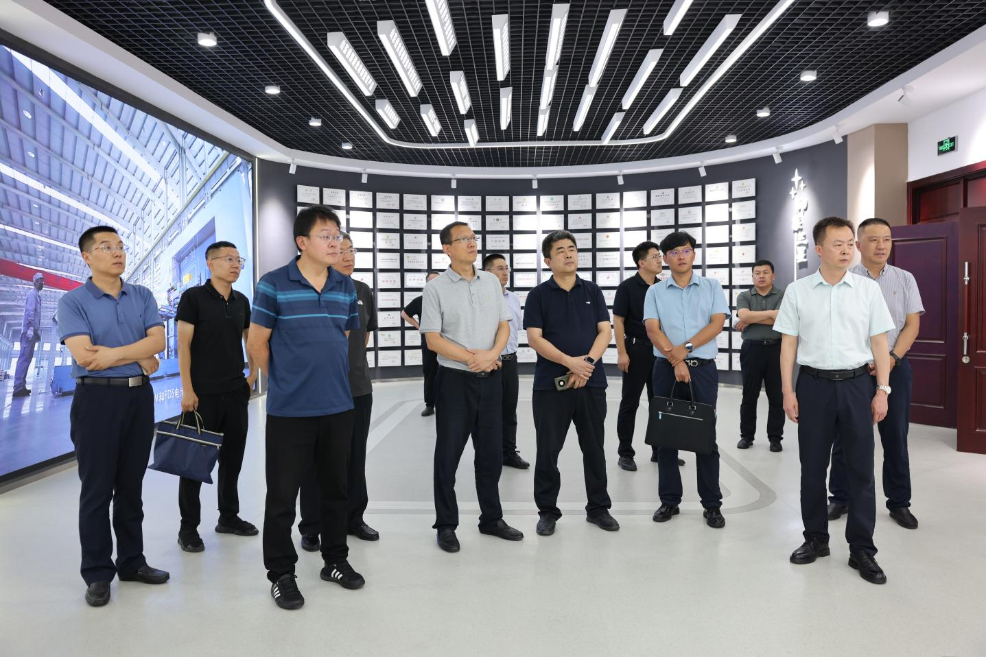 营口市发改委调研组来山东鸿运国际集团调研