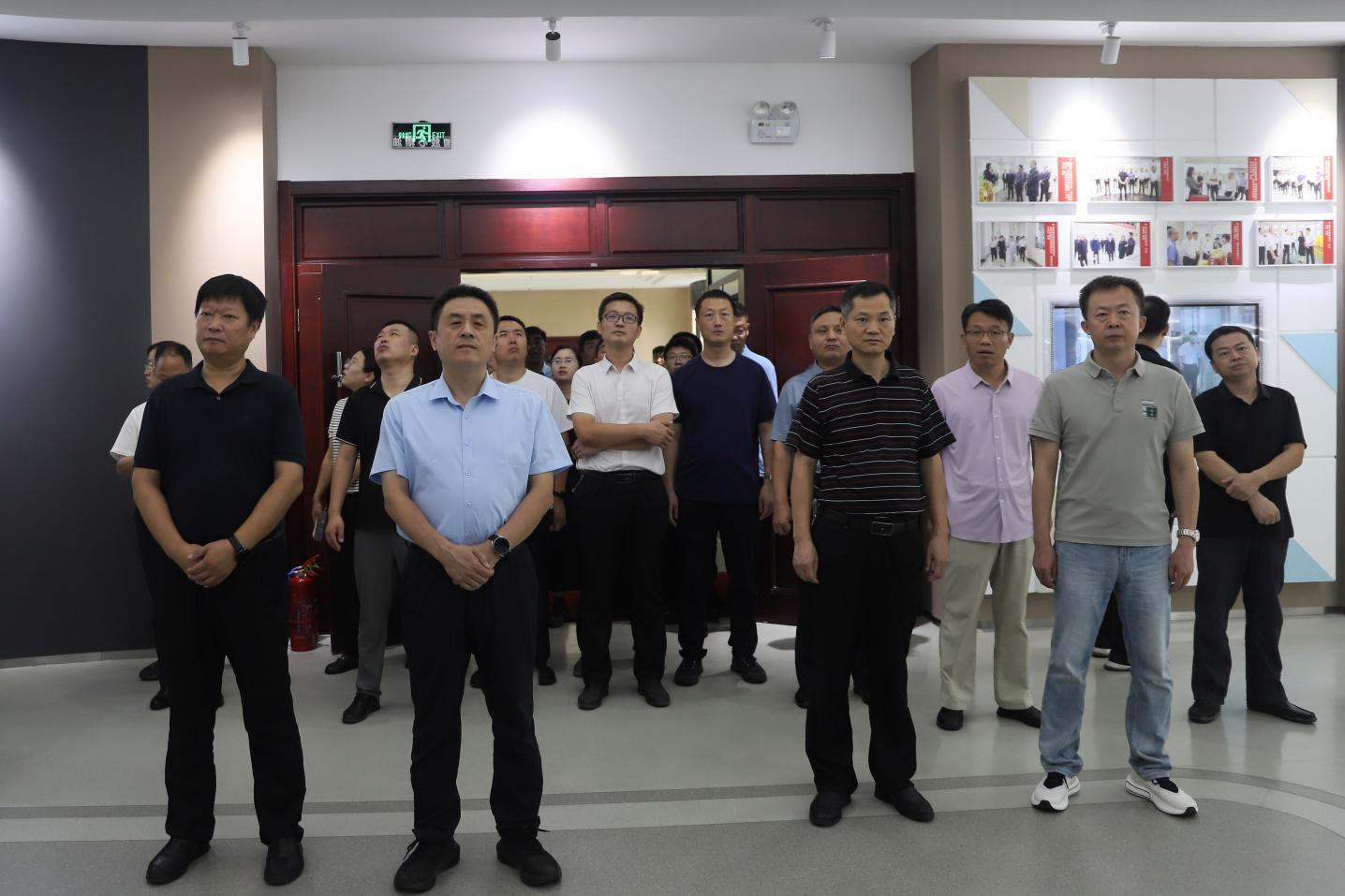 “山东镇域经济大讲堂”活动与会人员来山东鸿运国际集团观摩