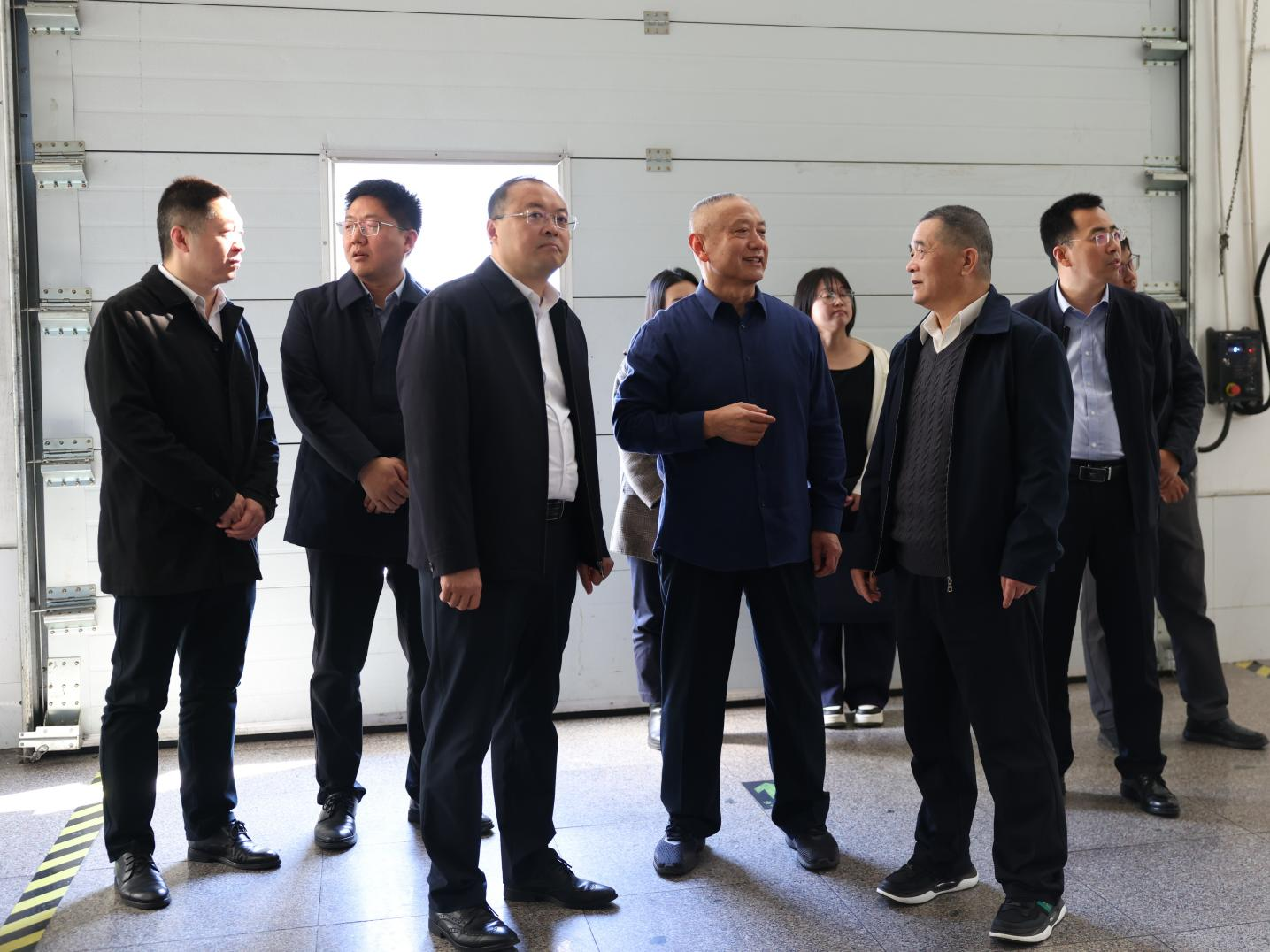 滨州市政府研究室副主任蔡新卿一行来山东鸿运国际集团调研