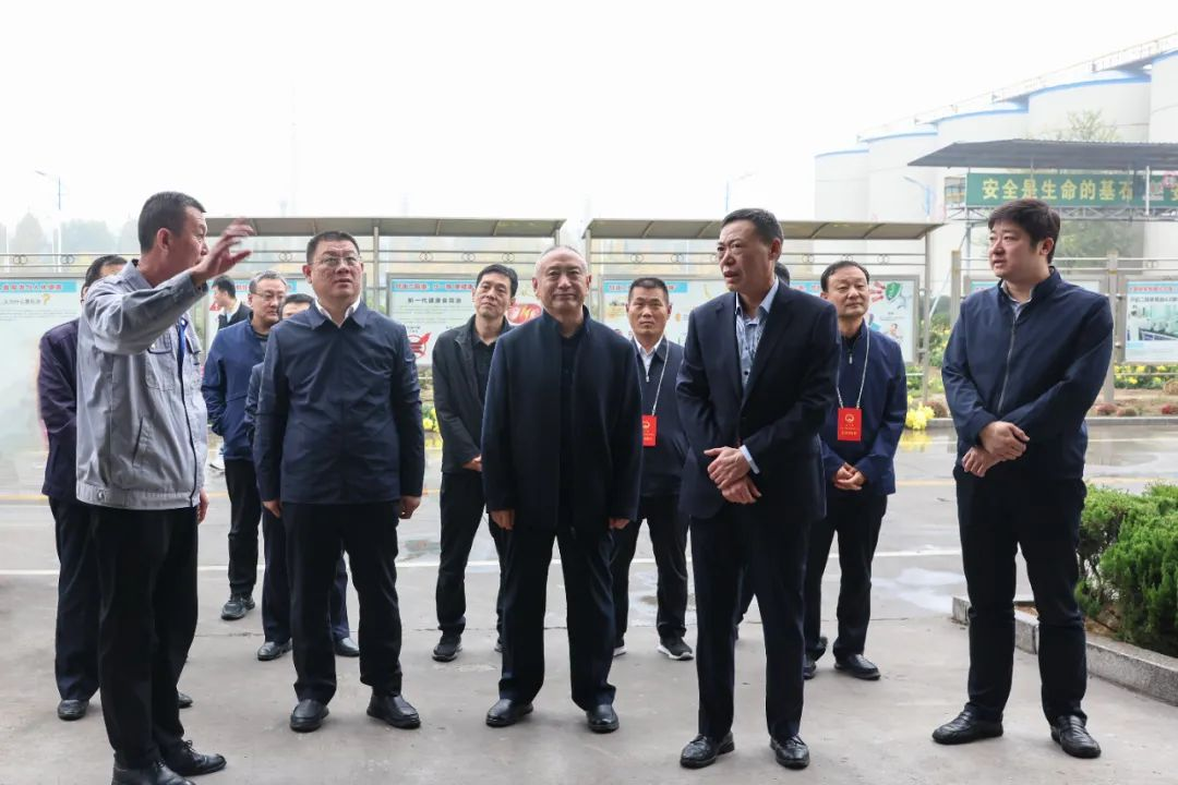 邹平市人大常委会来山东鸿运国际集团视察重点项目建设情况