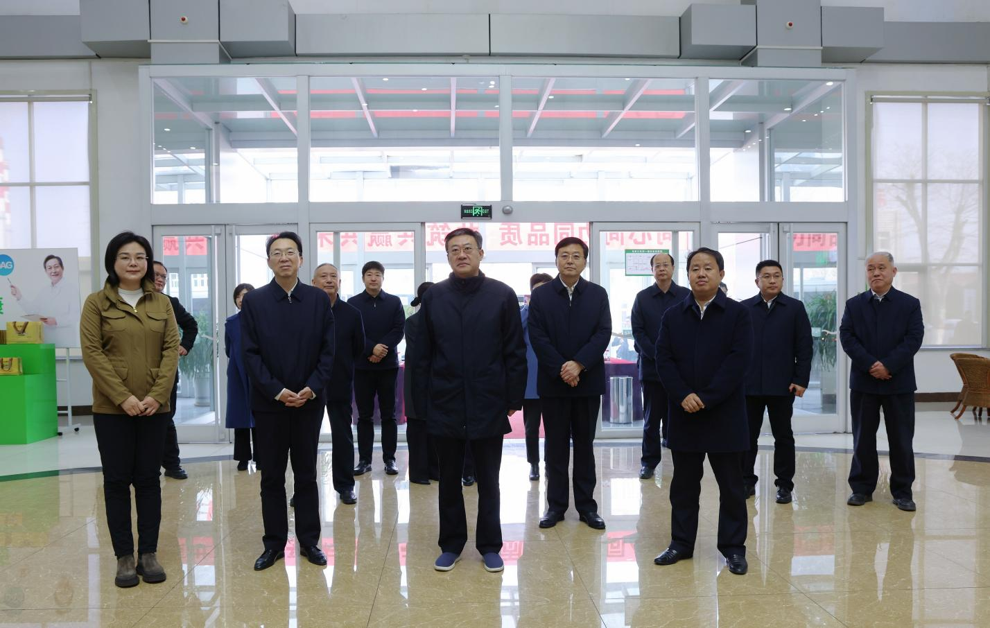山东省委统战部副部长、省工商联党组书记、常务副主席张鲲来山东鸿运国际集团调研