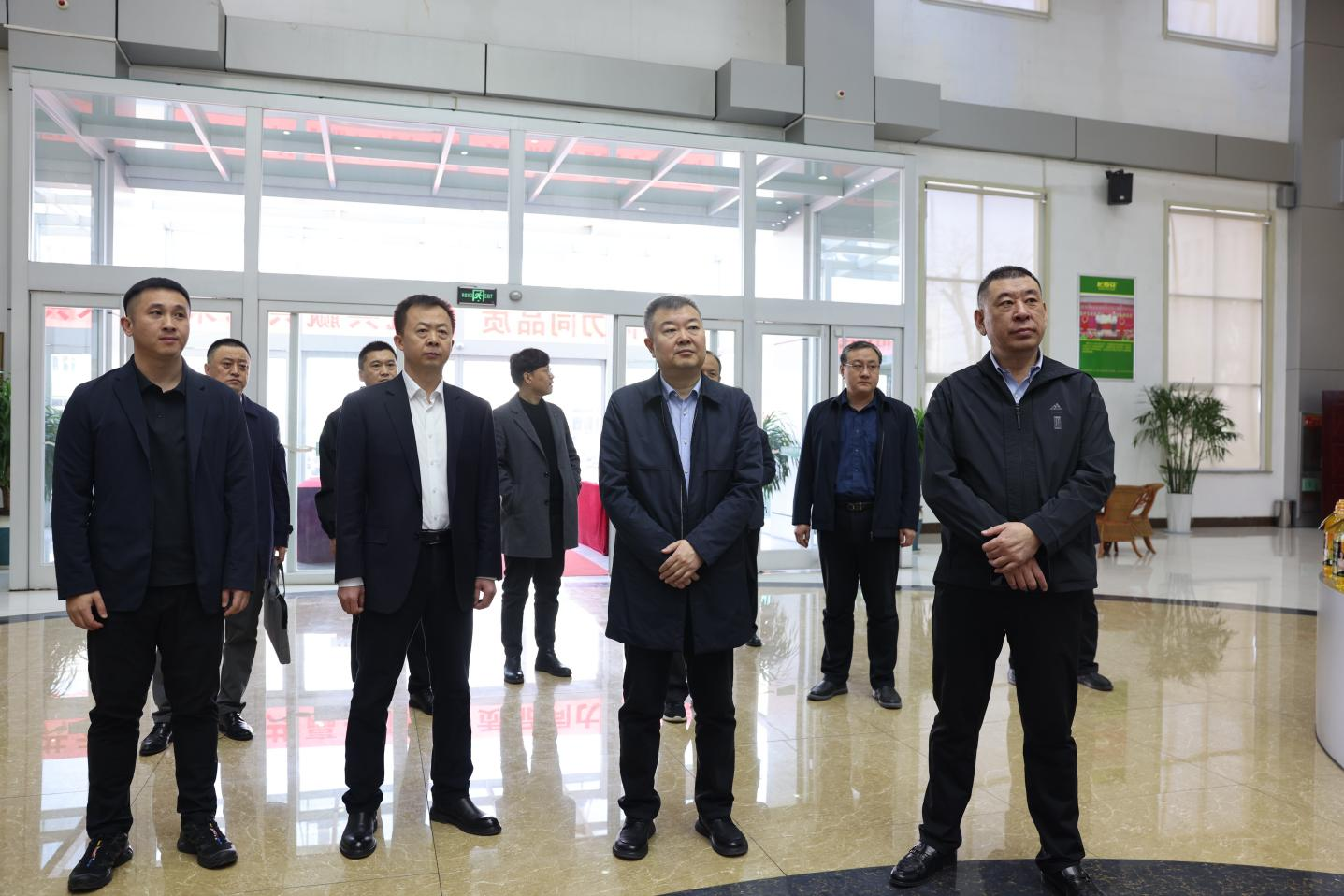 辽宁省营口市发展和改革委一行来山东鸿运国际集团参观考察