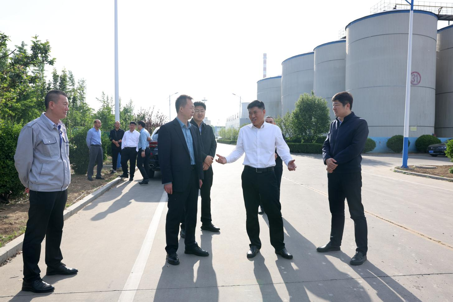 邹平市委副书记刘德军来山东鸿运国际集团调研