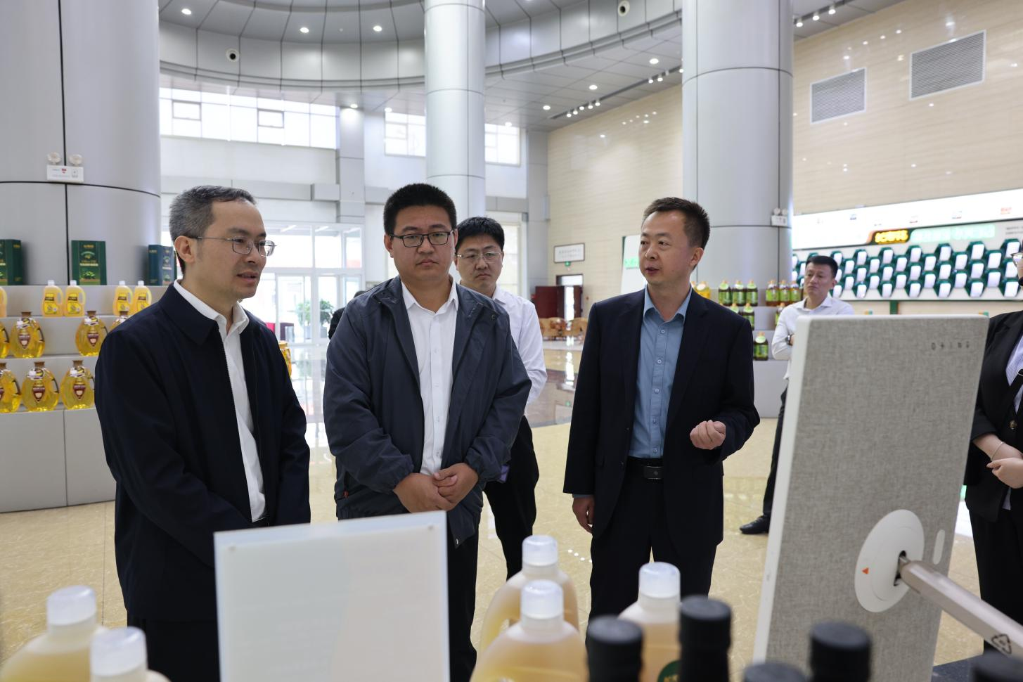 博兴县副县长孙家波一行来山东鸿运国际集团调研