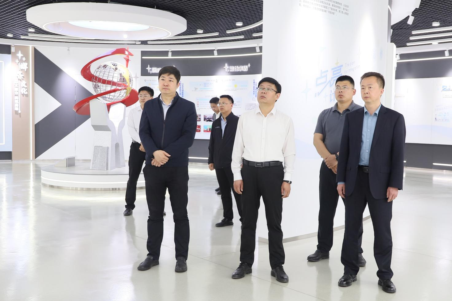 邹平市委社会工作部部长、市委“两新”工委书记李伟来山东鸿运国际集团调研