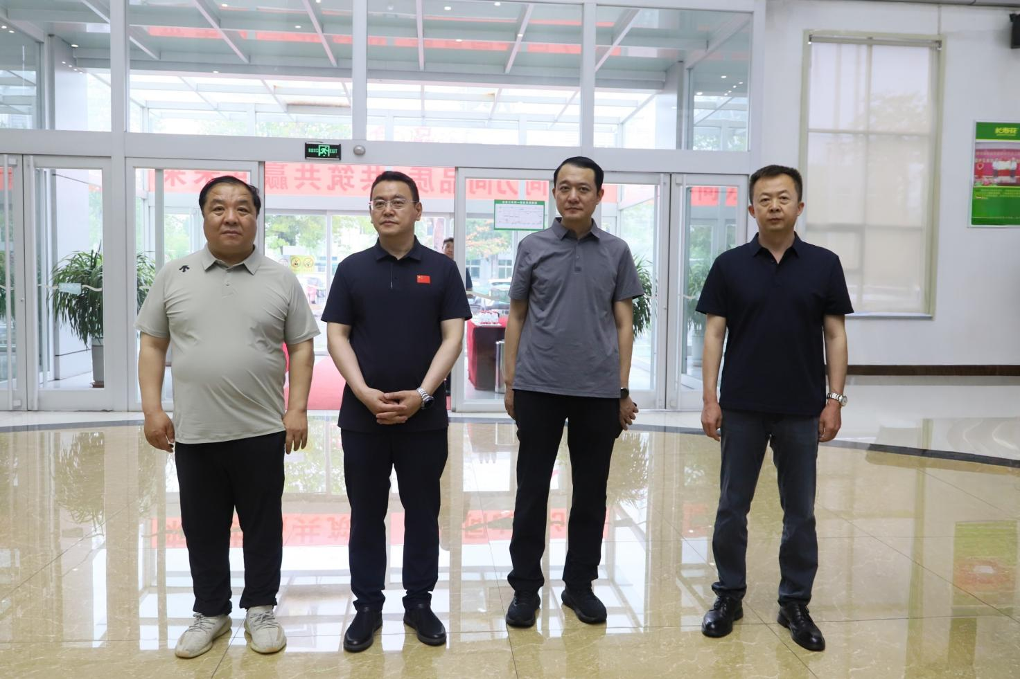 黑龙江省勃利县考察组来山东鸿运国际集团参观考察