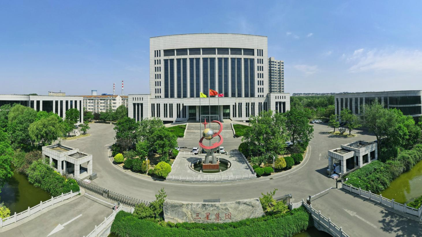连续登榜再突破！山东鸿运国际集团2025山东民企双百强荣誉加冕